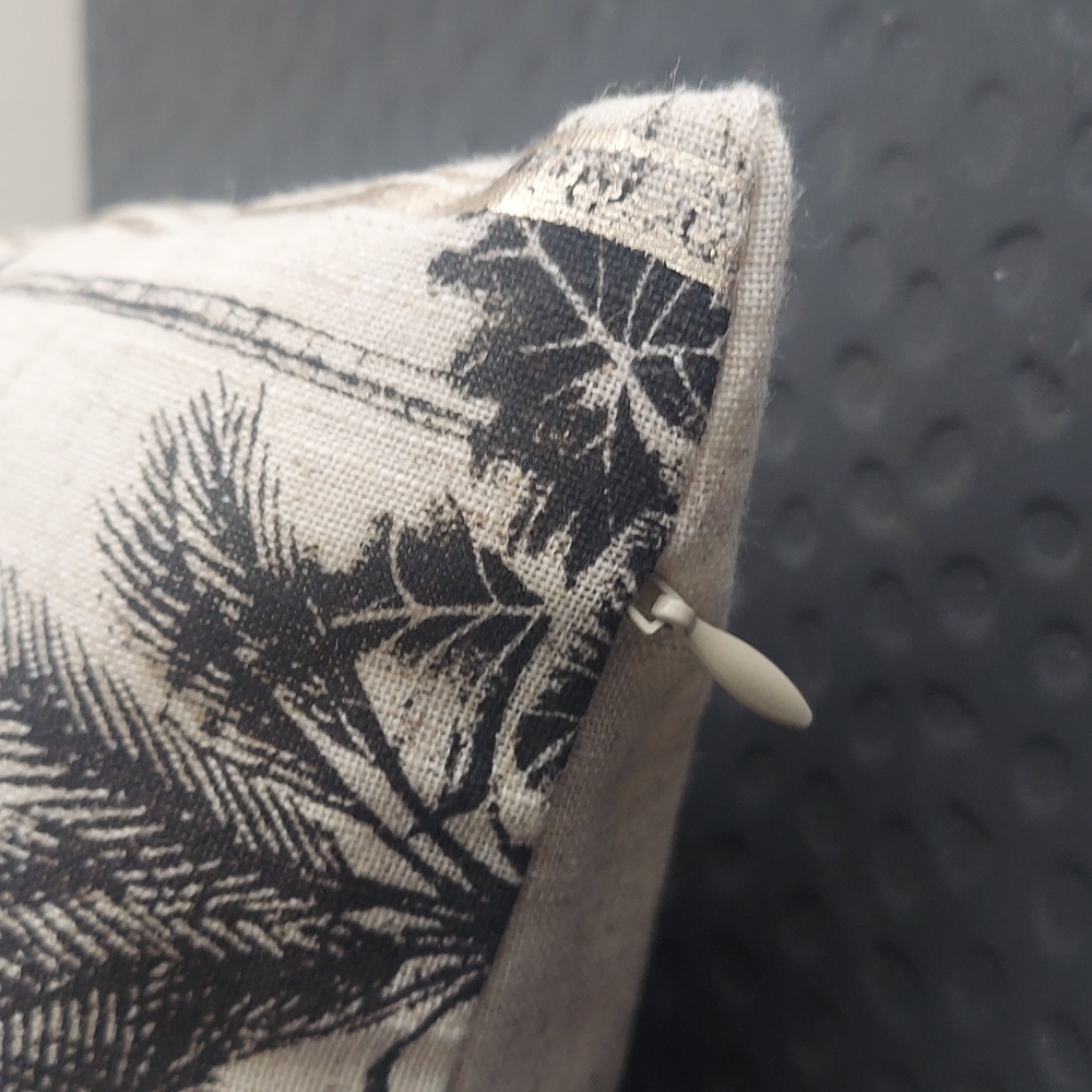 Set (2) Decorative Palm Tree Pillow Covers 18" x 18" - Picture 5 of 8